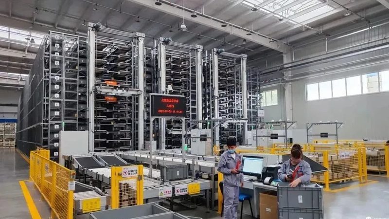 电动叉车操作流程：从入门到精通的详细步骤解析